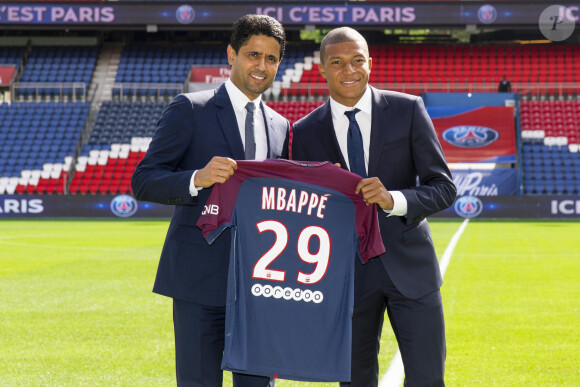 De source proche du club parisien, on estime que le joueur "n'a absolument aucune classe" en ayant ses propos à l'encontre de l'équipe

Nasser Al-Khelaïfi - Présentation officielle de Kylian Mbappé au Parc des Princes Paris le 6 septembre 2017. © Pierre Perusseau / Bestimage