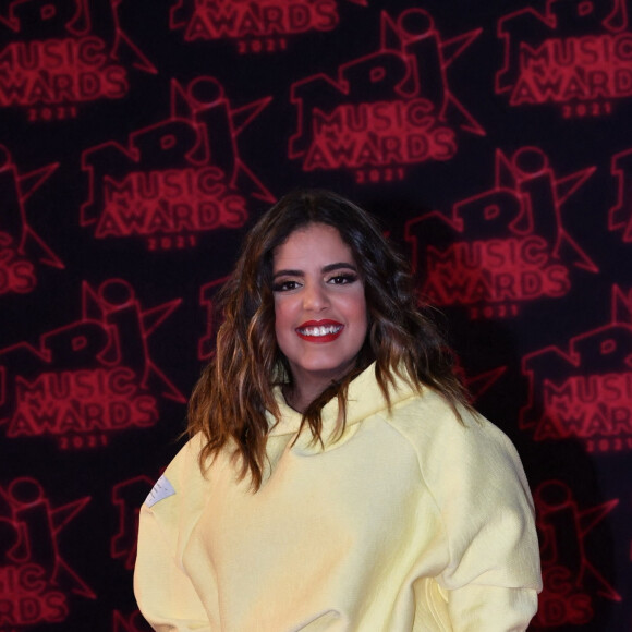 Lors d'une précédente interview, elle a fait savoir qu'Inès et elle jouaient au chat et à la souris
Inès Reg lors de la 23ème édition des NRJ Music Awards 2021 au Palais des Festivals de Cannes, le 20 novembre 2021. © Rachid Bellak/Bestimage 