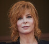 Alors que Mylène Farmer, artiste si rare, sera sur la scène du Stade de France du 27 septembre au 1er octobre,
Mylène Farmer - Montée des marches du film " OSS 117 : Alerte rouge en Afrique Noire " lors du 74ème Festival International du Film de Cannes. © Borde-Jacovides-Moreau / Bestimage