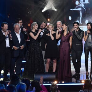 Exclusif - Gérard Michel, Thomas Isle, Maya Lauqué (enceinte), Zaho, Florent Mothe, Charlie Boisseau, Fabien Incardona et Camille Lou - Enregistrement de l'émission "La Télé Chante Pour le Sidaction" aux théâtre des Folies Bergère à Paris. L'émission sera diffusée sur France 2 le 28 mars 