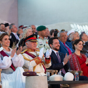 La naissance du bébé du futur roi de Jordanie et de Rajwa est prévue pour cet été.
Le roi Abdalllah II, la reine Rania, le Prince Hussein et Rajwa de Jordanie, le 9 juin 2024. Balkis Press/ABACAPRESS.COM