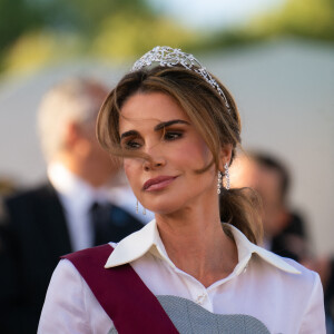 De son côté, la reine Rania de Jordanie est apparue dans un look sophistiqué et audacieux.
La reine Rania de Jordanie, le 9 juin 2024. Photo by Balkis Press/ABACAPRESS.COM