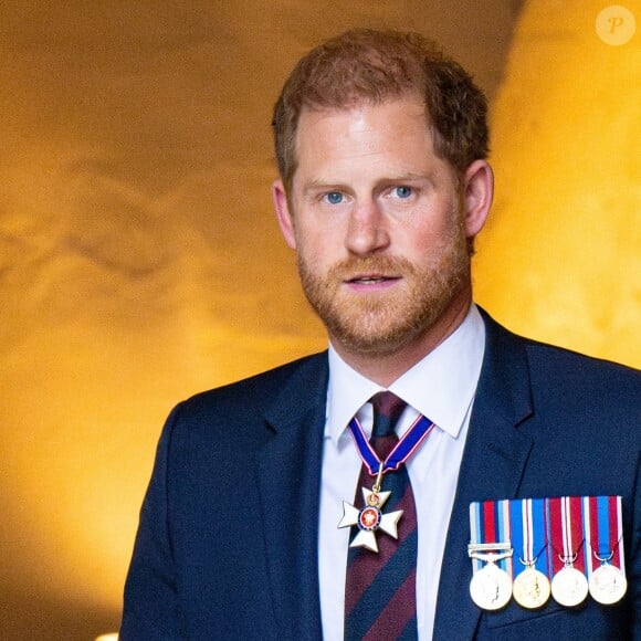 Le prince Harry, duc de Sussex arrive à la célébration du 10ème anniversaire des Invictus Games, en la cathédrale Saint-Paul à Londres, le 8 mai 2024. Venu sans sa femme et ses enfants, il ne rencontrera pas son père qui lutte actuellement contre un cancer. © MISC/Backgrid USA/Bestimage 