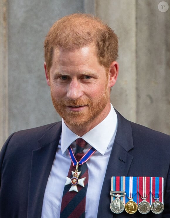 Le prince Harry, duc de Sussex arrive à la célébration du 10ème anniversaire des Invictus Games, en la cathédrale Saint-Paul à Londres, le 8 mai 2024. Venu sans sa femme et ses enfants, il ne rencontrera pas son père qui lutte actuellement contre un cancer. © Tayfun Salci/ZUMA Press/Bestimage 