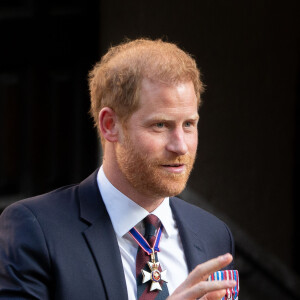 Le prince Harry, duc de Sussex arrive à la célébration du 10ème anniversaire des Invictus Games, en la cathédrale Saint-Paul à Londres, le 8 mai 2024. Venu sans sa femme et ses enfants, il ne rencontrera pas son père qui lutte actuellement contre un cancer. © Tayfun Salci/ZUMA Press/Bestimage 