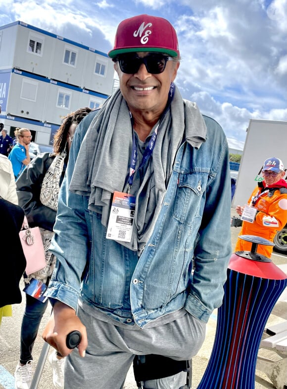 Celui-ci se déplaçait en béquilles. Alors qu'il avait participé à un match de gala organisé pour le centenaire du Parc Lescure le mardi 14 mai,
Yannick Noah lors des "24H du Mans", le 15 juin 2024