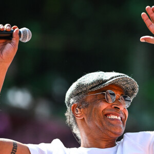 Yannick Noah pendant de son concert lors des internationaux de France de Tennis de Roland Garros à Paris le 27 mai 2023