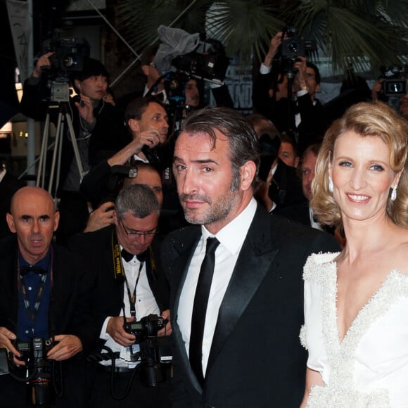 Jean Dujardin et Alexandra Lamy arrivent à la cérémonie de clôture et à l'avant-première de 'Thérèse Desqueyroux' lors du 65ème Festival de Cannes le 27 mai 2012 à Cannes, France. Photo par Genin-Guignebourg/ABACAPRESS.COM