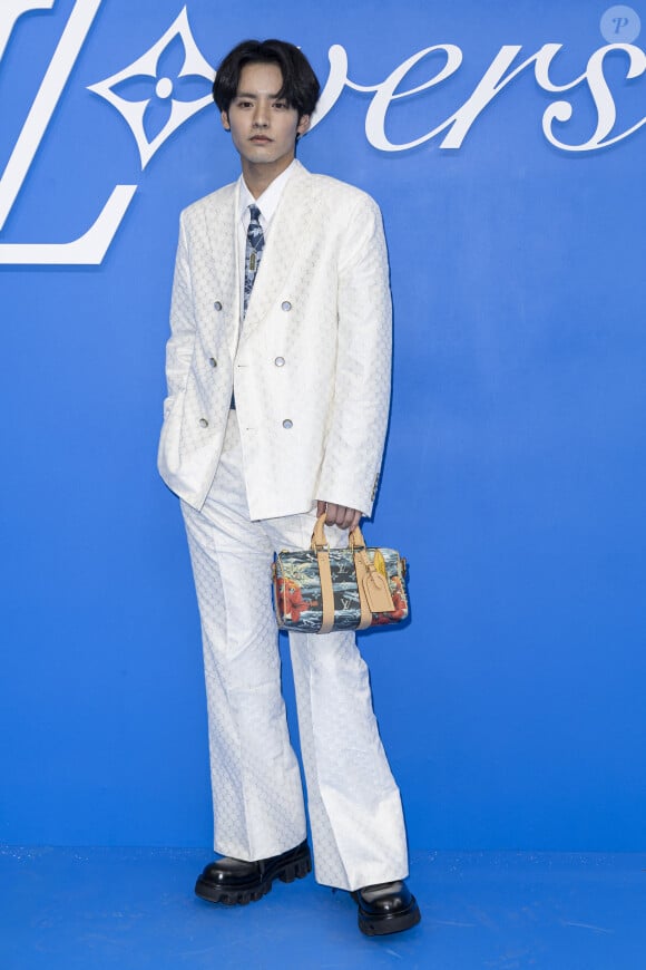 Eiji Akaso au photocall du défilé Homme Louis Vuitton Printemps/Été 2025 dans le cadre de la Fashion Week de Paris, France, le 18 juin 2024. © Olivier Borde/Bestimage 