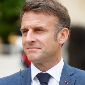 La chanteuse a eu un rendez-vous avec le président de la République le 19 février dernier
 
Emmanuel Macron, le président de la République française - Le président de la République française E.Macron reçoit L.Montenegro, Premier ministre du Portugal, pour un déjeuner de travail au Palais de l'Elysée à Paris, le 19 juin 2024. © Christophe Clovis / Bestimage