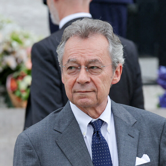 Michel Denisot - Sortie des obsèques de l'auteure-compositrice-interprète et actrice française Françoise Hardy au crématorium du cimetière du Père-Lachaise à Paris, France, le 20 juin 2024. © Jacovides-Moreau/Bestimage