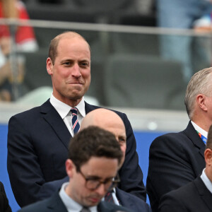 Le prince William dans les tribunes du stade de Francfort où se déroule le match opposant l'Angleterre au Danemark, et qui s'est conclu par un score nul (1-1). Arne Dedert/DPA/ABACAPRESS.COM