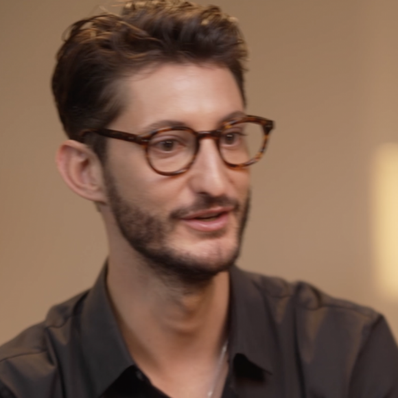 "Têtàtête(s)", présentée par Laurie Cholewa, avec Pierre Niney sur Canal +, numéro du 23 juin 2024.