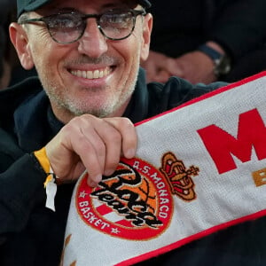 Mais il a finalement abandonné
Gad Elmaleh lors du match de basketball d'Euroleague opposant l'AS Monaco au Real Madrid (98-74) à Monaco, le 19 janvier 2024. © Norbert Scanella/Panoramic/Bestimage