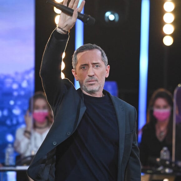 Gad Elmaleh - Les personnalités se mobilisent lors de la 36ème édition du Téléthon sur le plateau de France 2, avec pour parrain K.Adams, le 3 décembre 2022. © Coadic GUIREC / Bestimage  