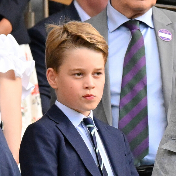 Tennis : Wimbledon 2023 - Angleterre - Finale simple Messieurs- Victoire de Carlos Alcaraz Espagne contre Novak Djokovic Serbie - Royal Box - Prince George et Princesse Charlotte regardent la remise de prix faite par la Princesse de Galles