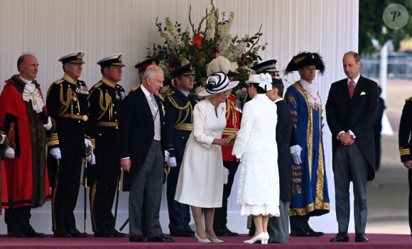 L'impératrice Masako du Japon, la reine consort Camilla, le prince William, prince de Galles - Le roi Charles III d'Angleterre et l'empereur du Japon Naruhito inspectent la garde d'honneur au pavillon royal à Londres le 25 juin 2024. L'empereur et l'impératrice du Japon sont en visite officielle au Royaume Uni du 25 au 28 juin 2024. 