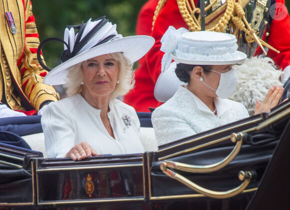 L'impératrice du Japon Masako porte un masque lors du trajet en calèche du pavillon royal à Buckingham palace à Londres le 25 juin 2024. © Tayfun Salci/ZUMA Press Wire / Bestimage 