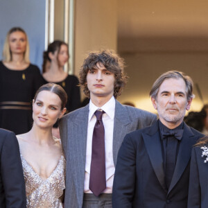 Marie Narbonne, Dimitri Rassam, Anamaria Vartolomei, Patrick Mille, Adèle Simphal, Vassili Schneider, Matthieu Delaporte, Anaïs Demoustier (enceinte), Pierre Niney, Pierfrancesco Favino, Laurent Lafitte - Montée des marches du film " Le comte de Monte-Cristo " lors du 77ème Festival International du Film de Cannes, au Palais des Festivals à Cannes. Le 22 mai 2024 © Olivier Borde / Bestimage 