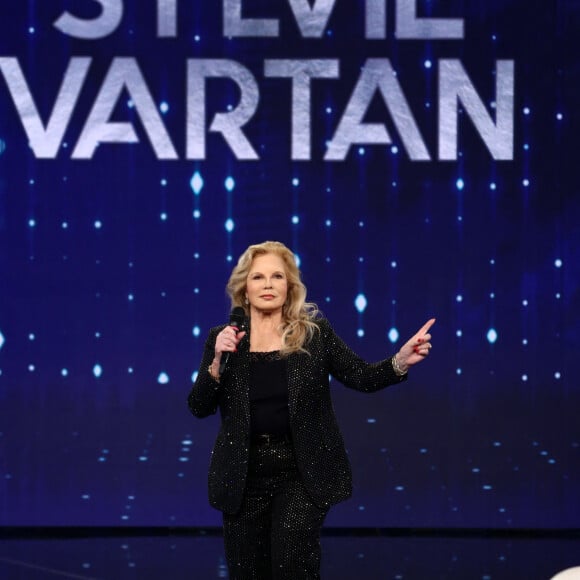 Exclusif - Sylvie Vartan est l'invitée de l'émission Domenica In à Milan le 25 février 2024. 