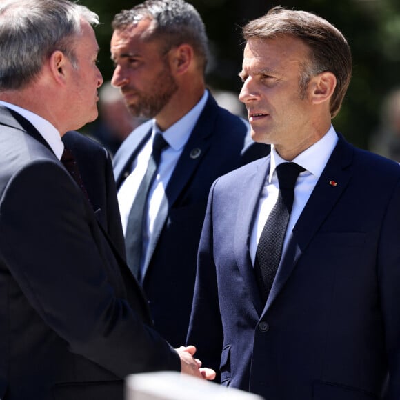 Le président Emmanuel Macron et sa femme Brigitte sont allés voter au Touquet, pour les élections européennes le 9 juin 2024. © Stéphane Lemouton / Bestimage 