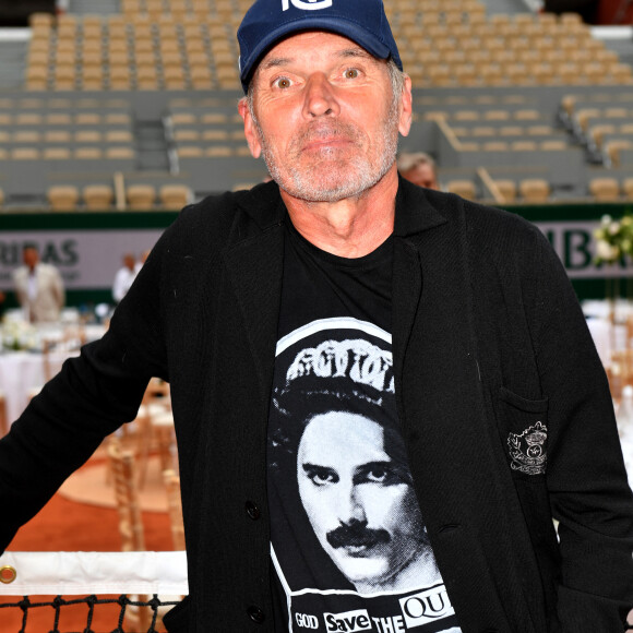 Laurent Baffie - 2ème édition du gala "Coeur Central" au profit de Terre d'Impact fonds de dotation de la FFT et de l'association "Fête le Mur "sur le Court Central Philippe Chatrier à Roland Garros, Paris le 28 juin 2023. © Veeren/Bestimage