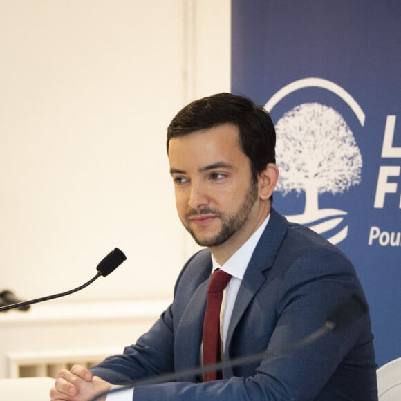 Jean-Philippe Tanguy - Marine Le Pen, présidente du Rassemblement National, lance "L'Avenir Français" un nouveau mouvement se revendiquant du gaullisme et associé au Rassemblement national à Paris le 22 mars 2021. © JB Autissier / Panoramic / Bestimage