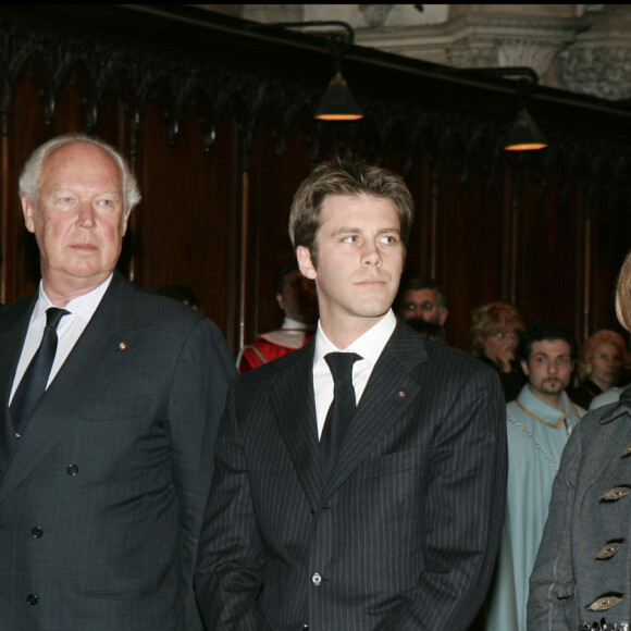 Le prince Emmanuel Philibert de Savoie avec Clotilde Courau et le prince Victor-Emmanuel en 2005