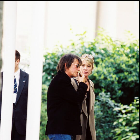 Françoise Hardy a plusieurs fois donné son sentiment sur la compagne de son mari...Jacques Dutronc et Françoise Hardy à Paris pour la photo souvenir des 50 ans de Paris Match en 1999