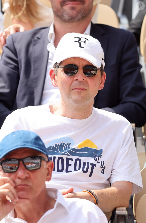 Thomas Sotto en tribunes lors des Internationaux de France de tennis de Roland Garros 2023, à Paris, France, le 9 juin 2023. © Jacovides-Moreau/Bestimage