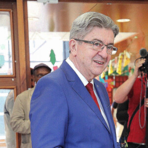 Jean-Luc Mélenchon vote pour le premier tour des élections législatives à Paris le 30 juin 2024 © Jonathan Rebboah / Panoramic / Bestimage