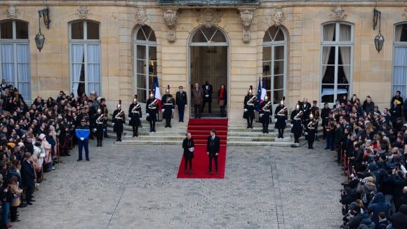 Un célèbre animateur bientôt Premier ministre ? Son nom cité, lui-même n'en croit pas ses yeux !