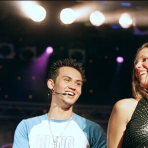 Les deux tourtereaux ont vécut leur histoire d'amour jusqu'au printemps 2004.
Billy Crawford et Lorie lors du concert "Open du coeur", le 11 juin 2002