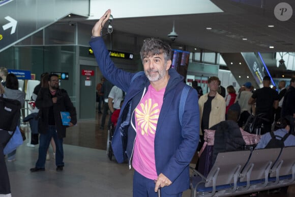 Stephane Plaza - Les célébrités arrivent à l'aéroport de Nice lors du 76ème Festival International du Film de Cannes, le 17 mai 2023. © Perusseau / Da Silva / Bestimage 