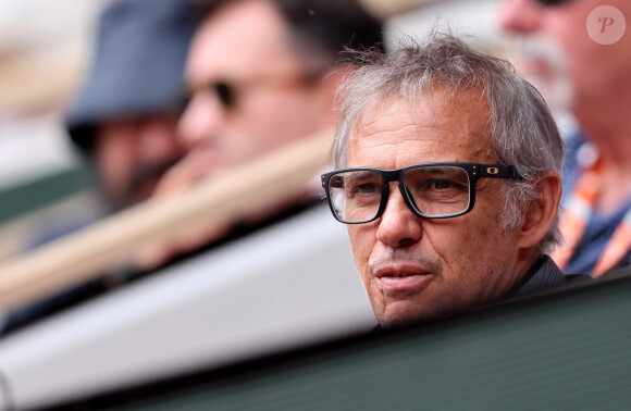 Paul Belmondo - Les célébrités dans les tribunes des Internationaux de France de tennis de Roland Garros 2024 à Paris. Le 5 juin 2024. © Jacovides-Moreau/Bestimage