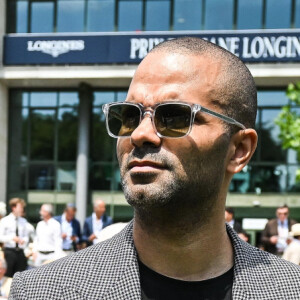 Tony Parker et sa femme Alizé Lim au photocall de la 174ème édition du Prix de Diane Longines à l'hippodrome de Chantilly, France, le 18 juin 2023. © Matthieu Mirville/Bestimage 