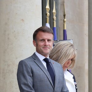 Le Président de la République française, Emmanuel Macron et la première dame Brigitte Macron reçoivent le Roi Abdallah II de Jordanie et la Reine Rania, pour un déjeuner de travail au Palais de l'Elysée à Paris, le 24 juin 2024. © Dominique Jacovides / Bestimage 