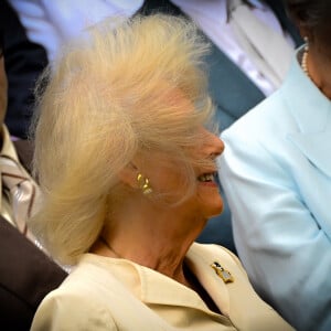 À grand coup de rafales, la mise en pli de Camilla a été chahutée sans vergogne.
Camilla Parker Bowles, reine consort d'Angleterre, dans la loge royale des championnats de tennis de Wimbledon, le 9 juillet 2024