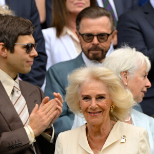 Camilla Parker Bowles, reine consort d'Angleterre, dans la loge royale des championnats de tennis de Wimbledon, le 9 juillet 2024