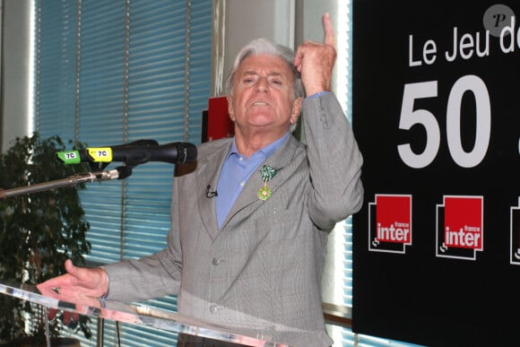 A savoir 'Le jeu des 1000 francs'
Louis Bozon, animateur de 'Le jeu des 1000 euros'. Paris, France, 5 juin 2008. Photo by Benoit Pinguet/ABACAPRESS.COM