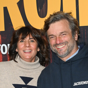 Estelle Denis est maintenant amoureuse de Marc Thiercelin, un navigateur de 16 ans son aîné
Estelle Denis et son compagnon Marc Thiercelin à l'avant-première du film "Mon héroïne" au cinéma UGC Normandie à Paris le 12 décembre 2022