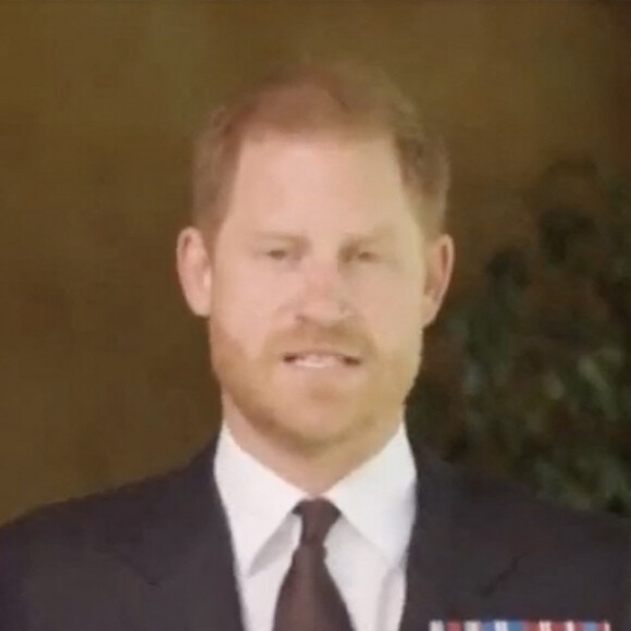 Le prince Harry, duc de Sussex, a honoré son amie le sergent de première classe Elizabeth Marks, en lui remettant le prestigieux prix du soldat de l'année du Military Times.