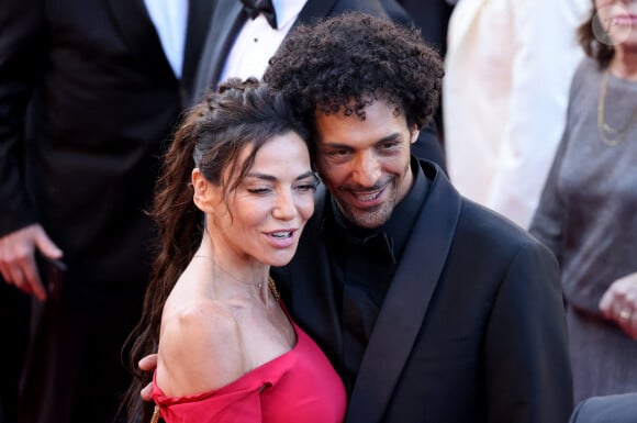 Sandra Sisley et son mari Tomer Sisley - Montée des marches du film " Emilia Perez " lors du 77ème Festival International du Film de Cannes, au Palais des Festivals à Cannes. Le 18 mai 2024 © Jacovides-Moreau / Bestimage
