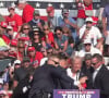 L'ancien président américain républicain Donald Trump victime d'une tentative d'assassinat lors d'un meeting à Butler en Pennsylvanie aux Etats-Unis le 13 juillet 2024 © Photo by Xinhua/ABACAPRESS.COM