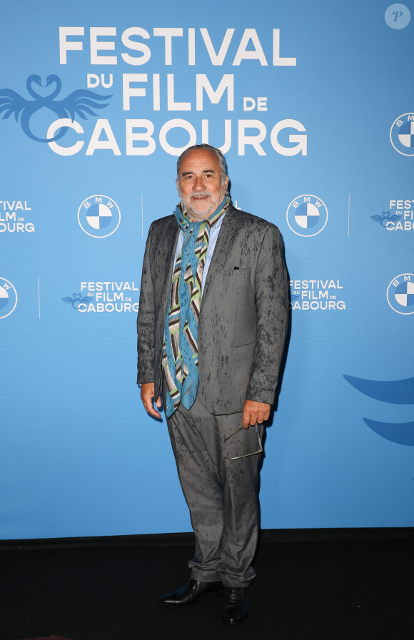 Antoine Dulery au photocall du film "A Son Image" lors du 38ème festival du film de Cabourg, France, le 14 juin 2024. Les Journées romantiques du 38ème Festival du film de Cabourg (Calvados) auront lieu du 12 au 16 juin. © Coadic Guirec/Bestimage 