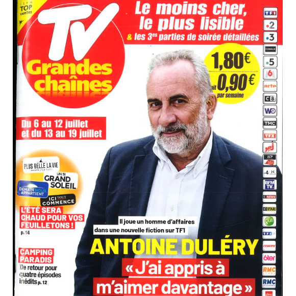 Antoine Duléry en couverture de "TV Grandes Chaines", édition du 1er juillet 2024.