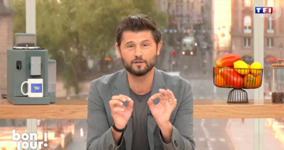 Christophe Beaugrand n'a pas pu prendre l'antenne à 7h comme prévu.
Grosse panne dans "Bonjour !", vendredi 19 juillet 2024 sur TF1.