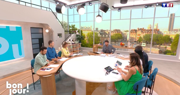 Ce n'est qu'à 7h16, avec donc 16 minutes de retard, qu'il a enfin pu retrouver les téléspectateurs.
Grosse panne dans "Bonjour !", vendredi 19 juillet 2024 sur TF1.