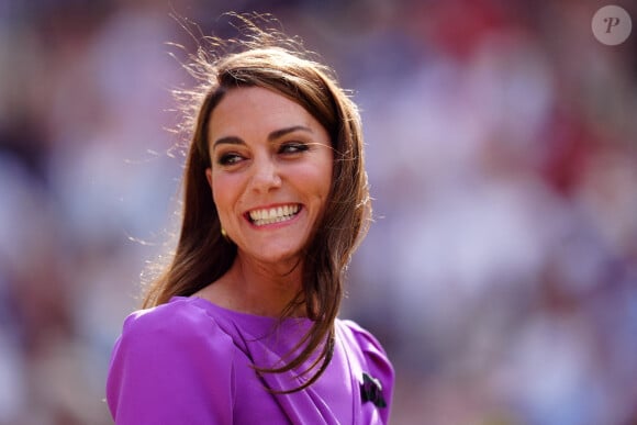 La princesse de Galles lors de la présentation du trophée de la finale du simple messieurs lors de la quatorzième journée des Championnats de Wimbledon 2024 au All England Lawn Tennis and Croquet Club, Londres. Mike Egerton/PA Wire/ABACAPRESS.COM