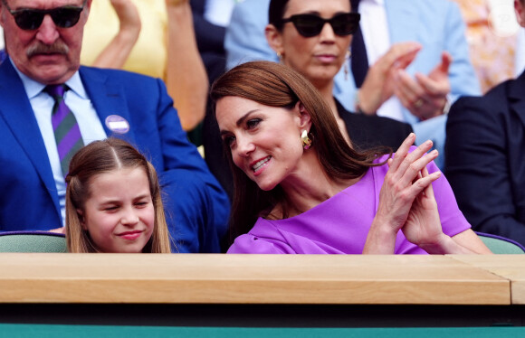 La princesse de Galles et la princesse Charlotte dans la loge royale le quatorzième jour des championnats de Wimbledon 2024 au All England Lawn Tennis and Croquet Club, à Londres, le 14 juillet 2024. Mike Egerton/PA Wire/ABACAPRESS.COM